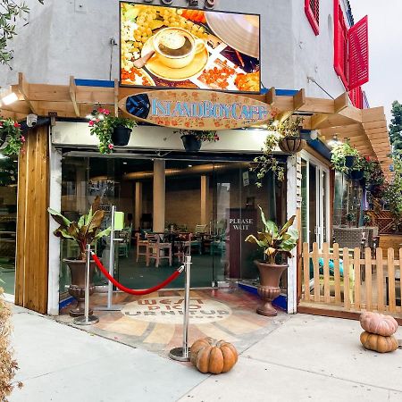 Island Girl Spa + Bed And Breakfast 로스앤젤레스 외부 사진